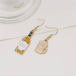 Beer earrings‎